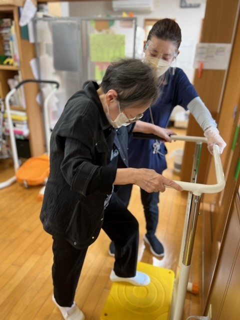 姫路デイサービス車椅子訓練